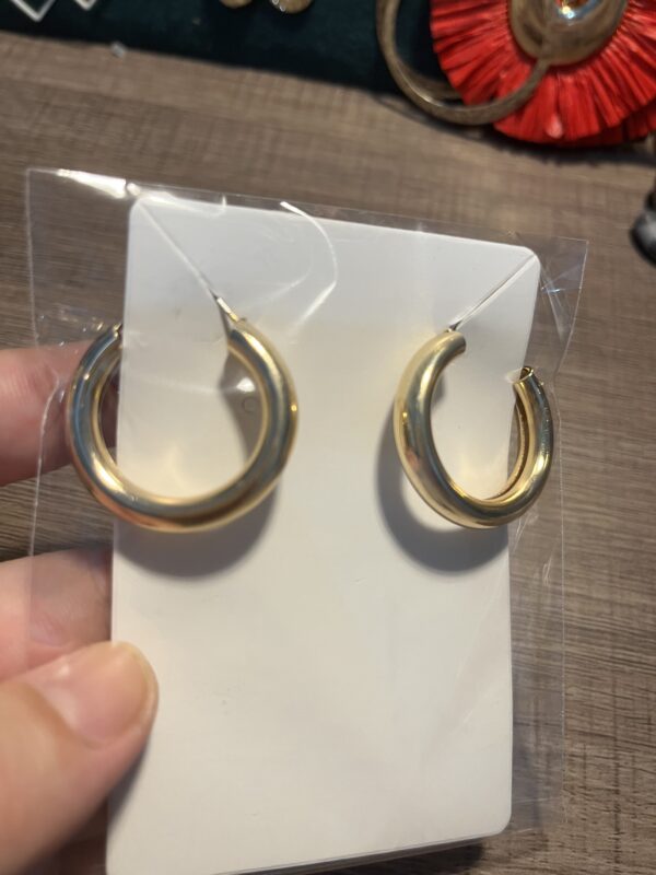 #030 earring - Image 2